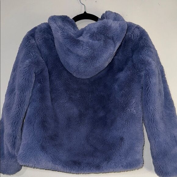 Under Armour Blue /Purple Puffer Jacket with Plush Texture - Picture 9 of 12